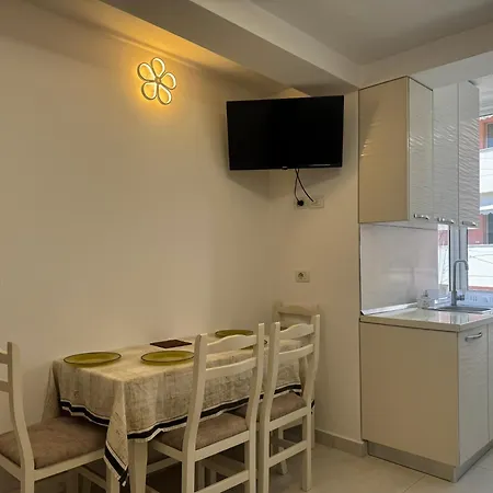 Orkidea 3 * 格勒姆